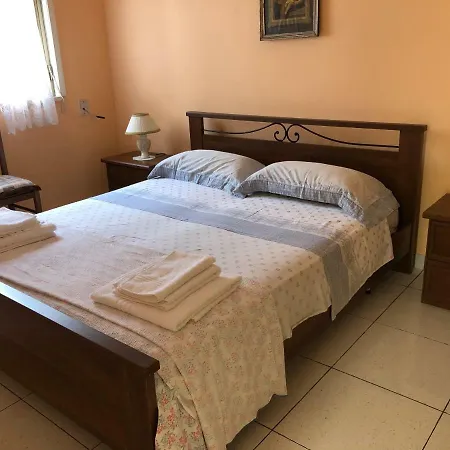 Smeraldo Blu 托雷拉皮罗